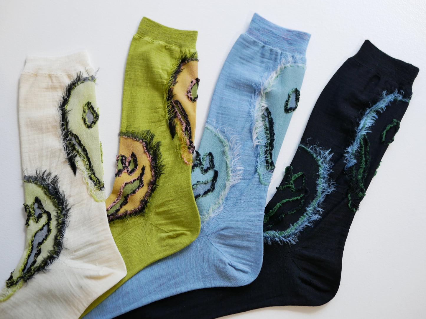 Melted Smile with Frizbee Reversible Socks