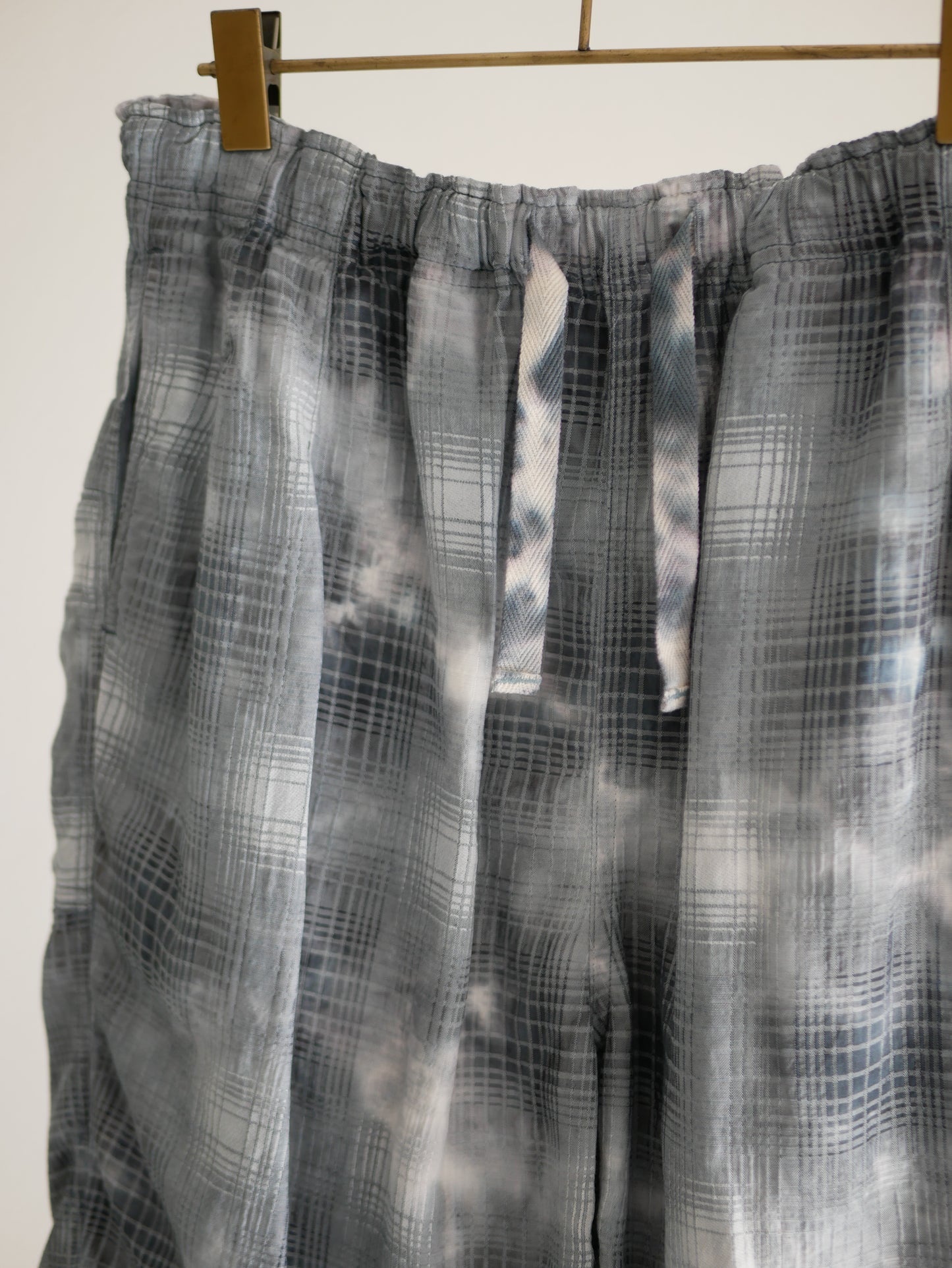 OMBRE CHECK SHORTS / GRAY