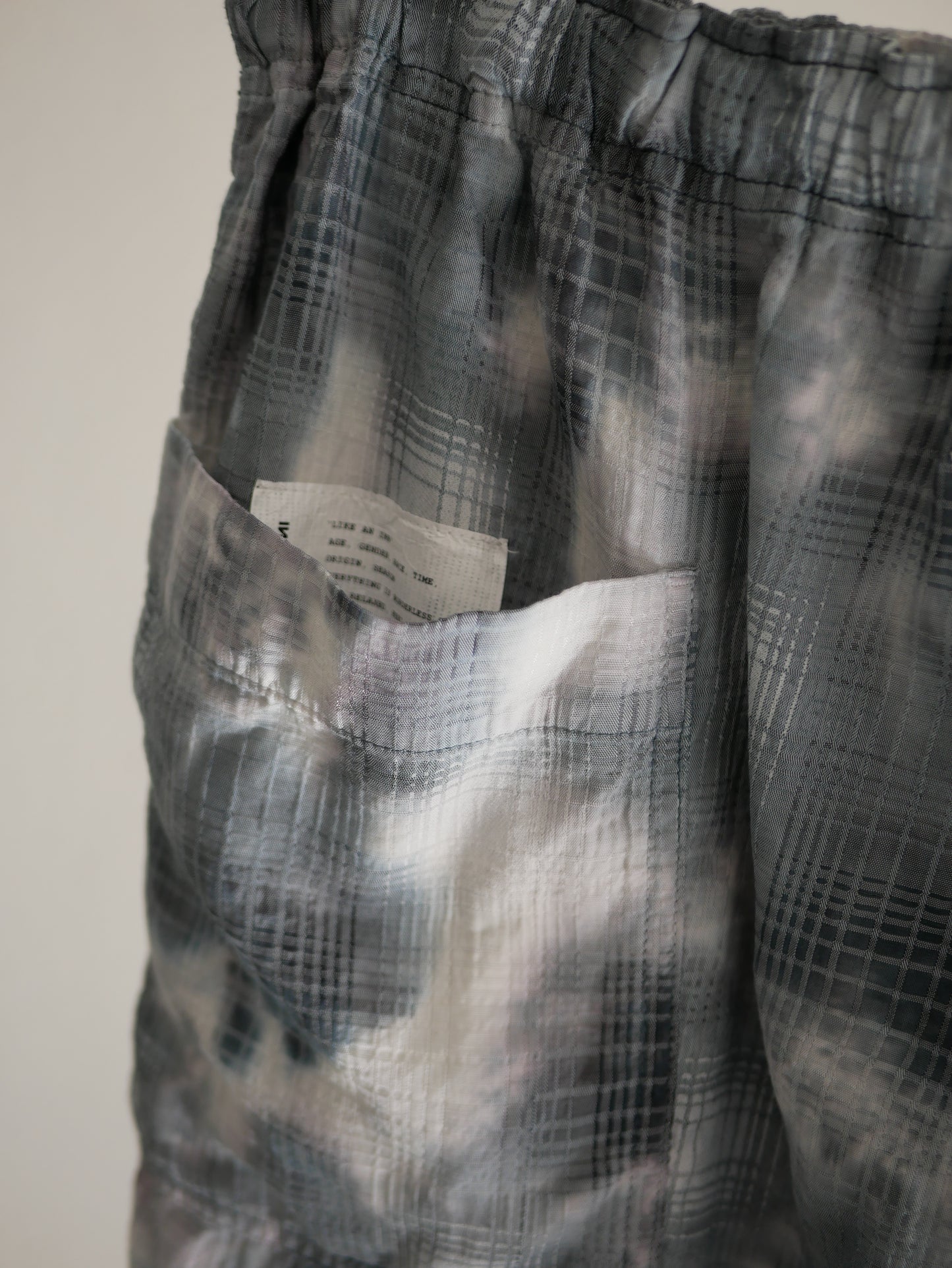 OMBRE CHECK SHORTS / GRAY