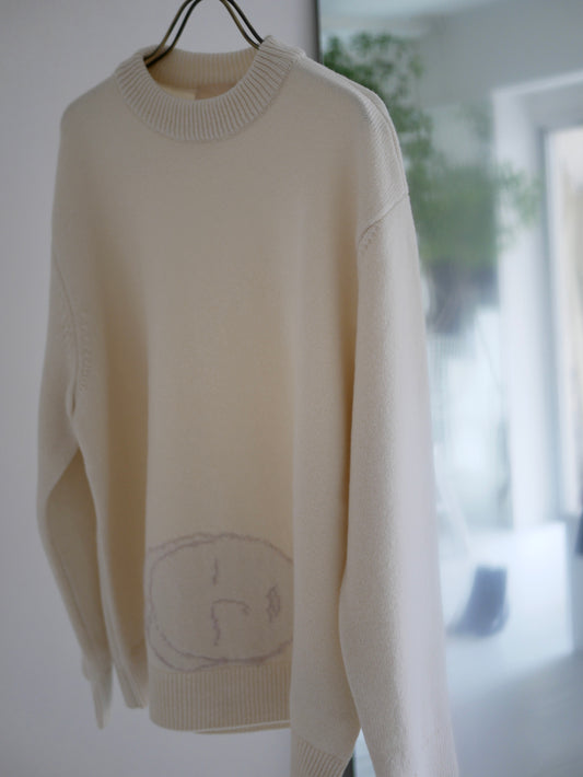 The face of C inspired by B Jumper / White