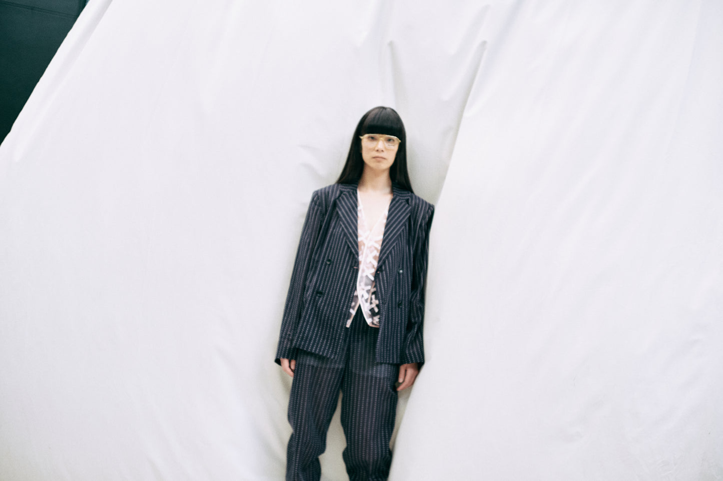 stripe voile pants (navy x white stripe)