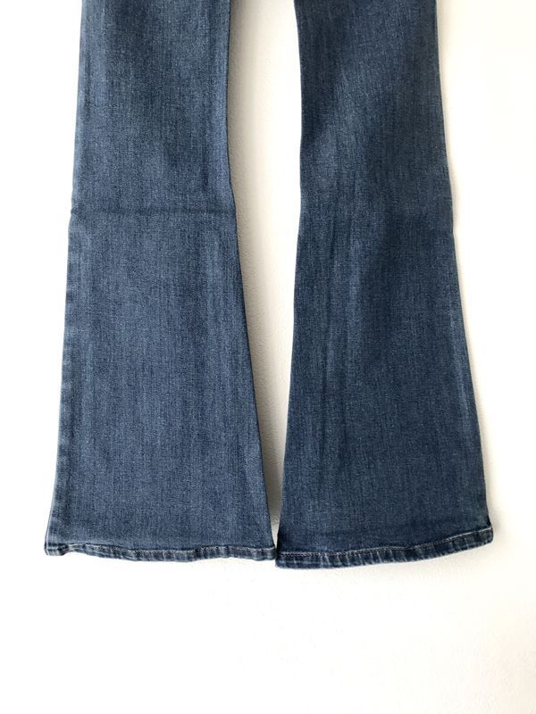 【SALE・70%OFF】"Devon" High-Waist Flare Denim / Karma Blue