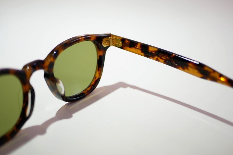 AR "Gold Edition" / Tortoise
