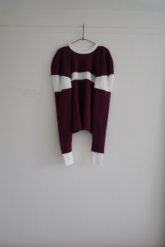 ball sleeve tee / wine