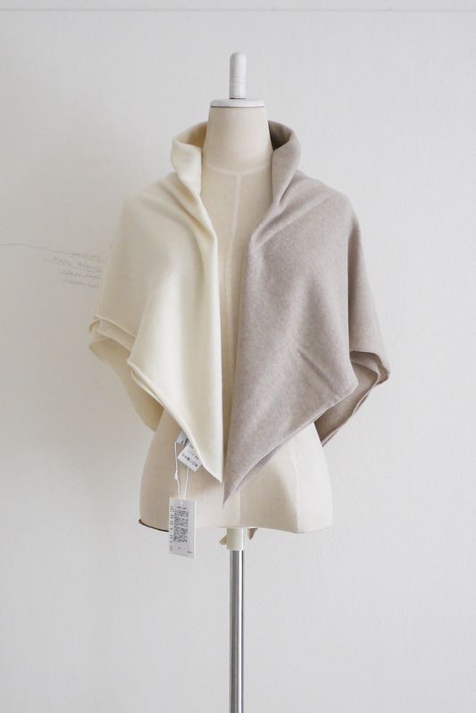 △・Stole / White × Beige