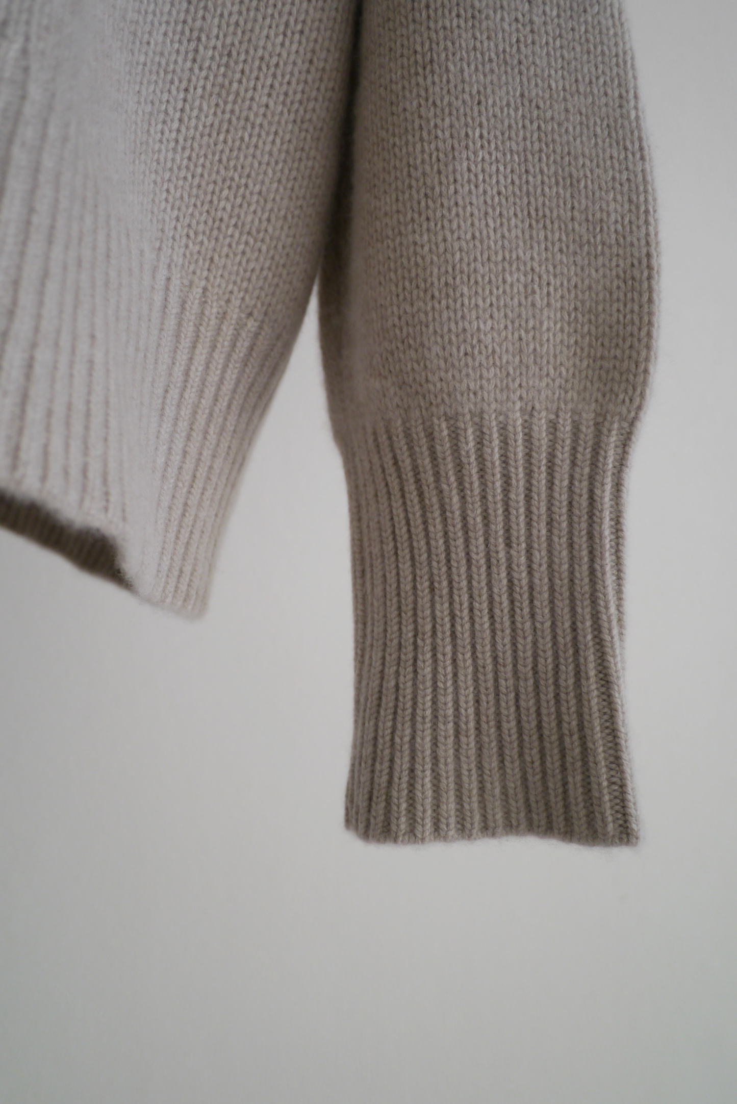 Low g.g Cardigan / Beige