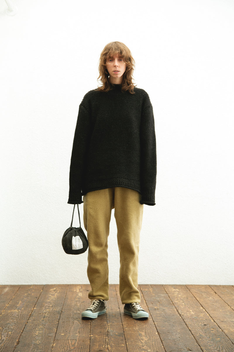 LOW GUERNSEY SWEATER / Black – unlike.