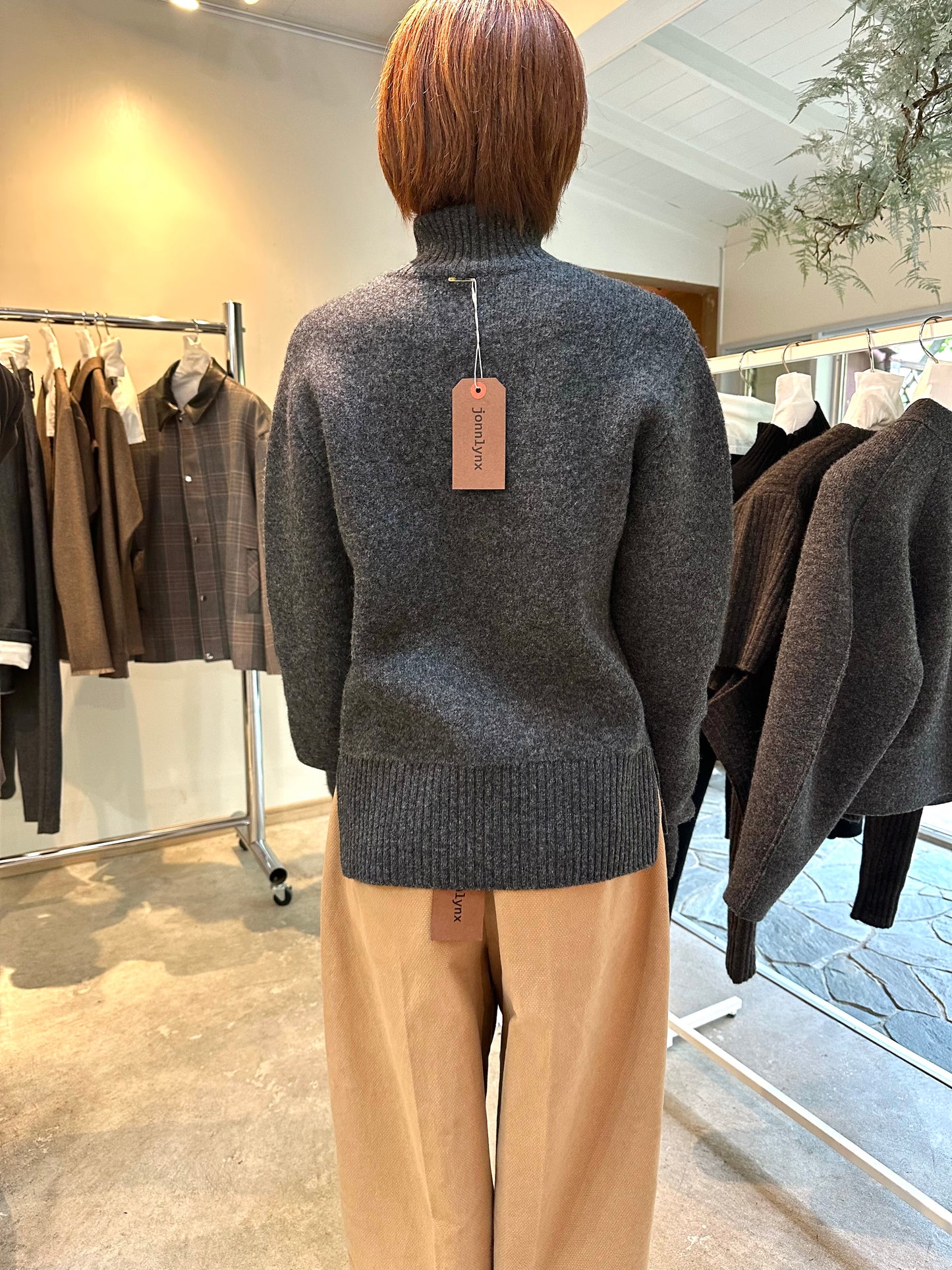 YAK high neck pullover