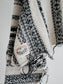 Jumper-ish Scarf - Jamieson’ s × Kota Gushiken (Black/White)