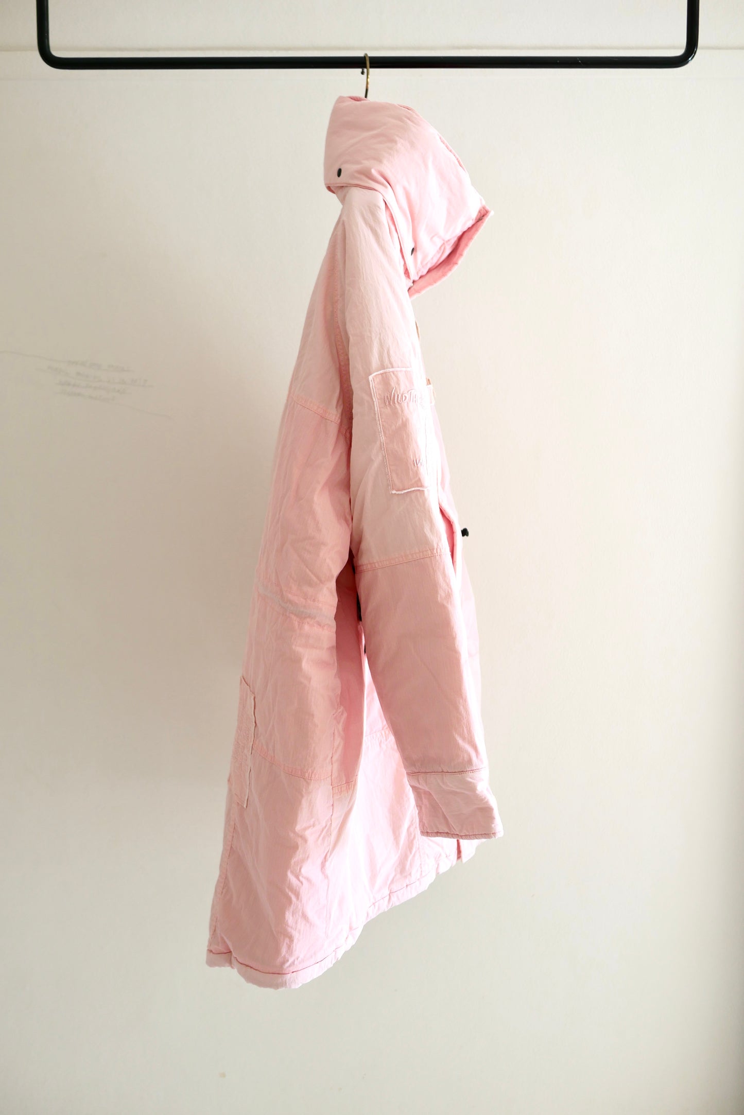 【10/17 12:00- ON SALE】INNAT x WILD THINGS / PADDED TACTICAL FIELD COAT (PINK)