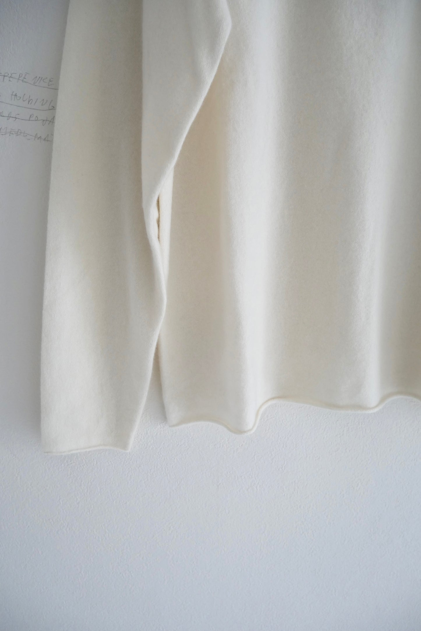 Crew Neck / White