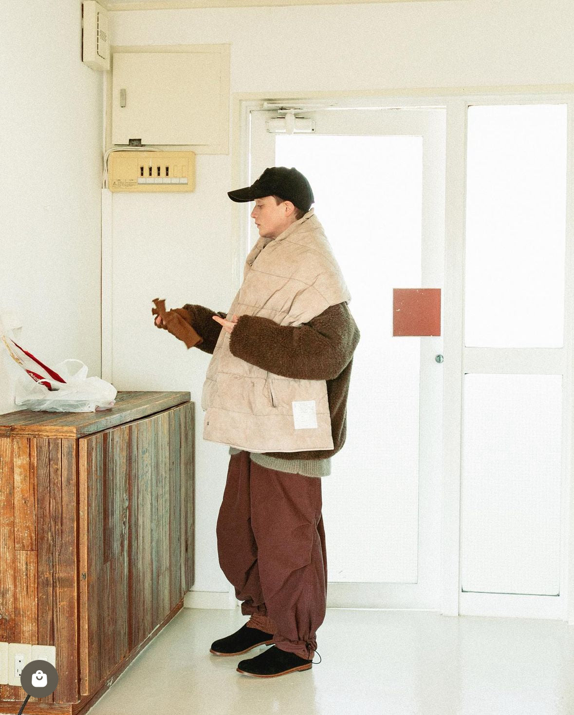 HAND-DYED DOWN STOLE VEST / Beige　　