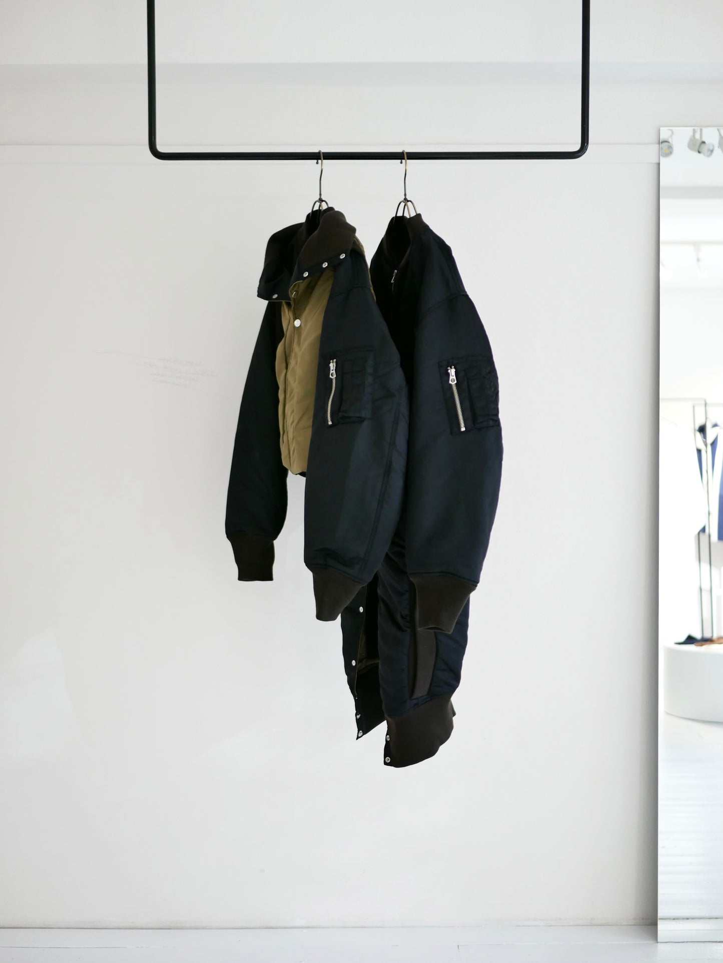 MA-1 (black x khaki)　　