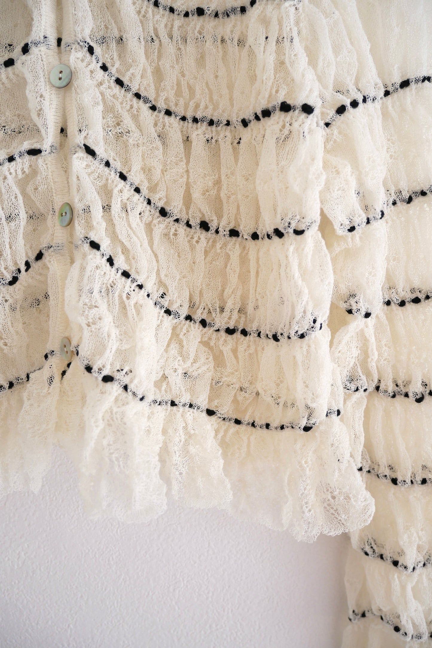 【再入荷】shirring lace cardigan (ivory)