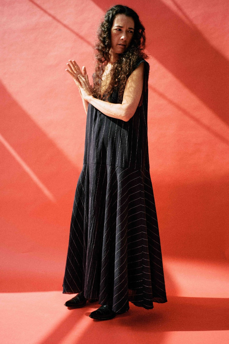 sleeveless long dress