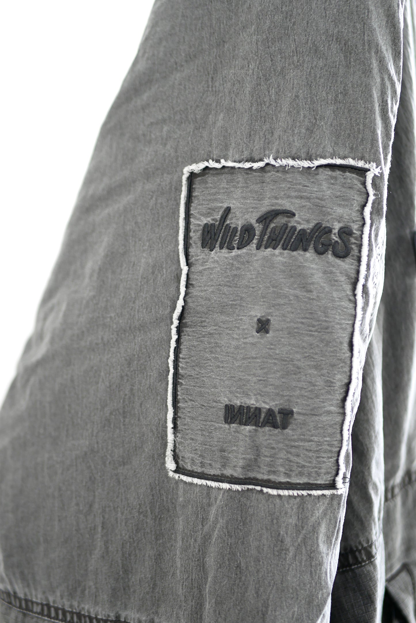 【10/17 12:00- ON SALE】INNAT x WILD THINGS / PADDED TACTICAL FIELD COAT (BLACK)