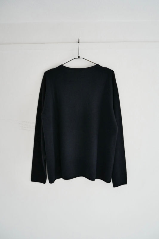 Crew Neck / Black