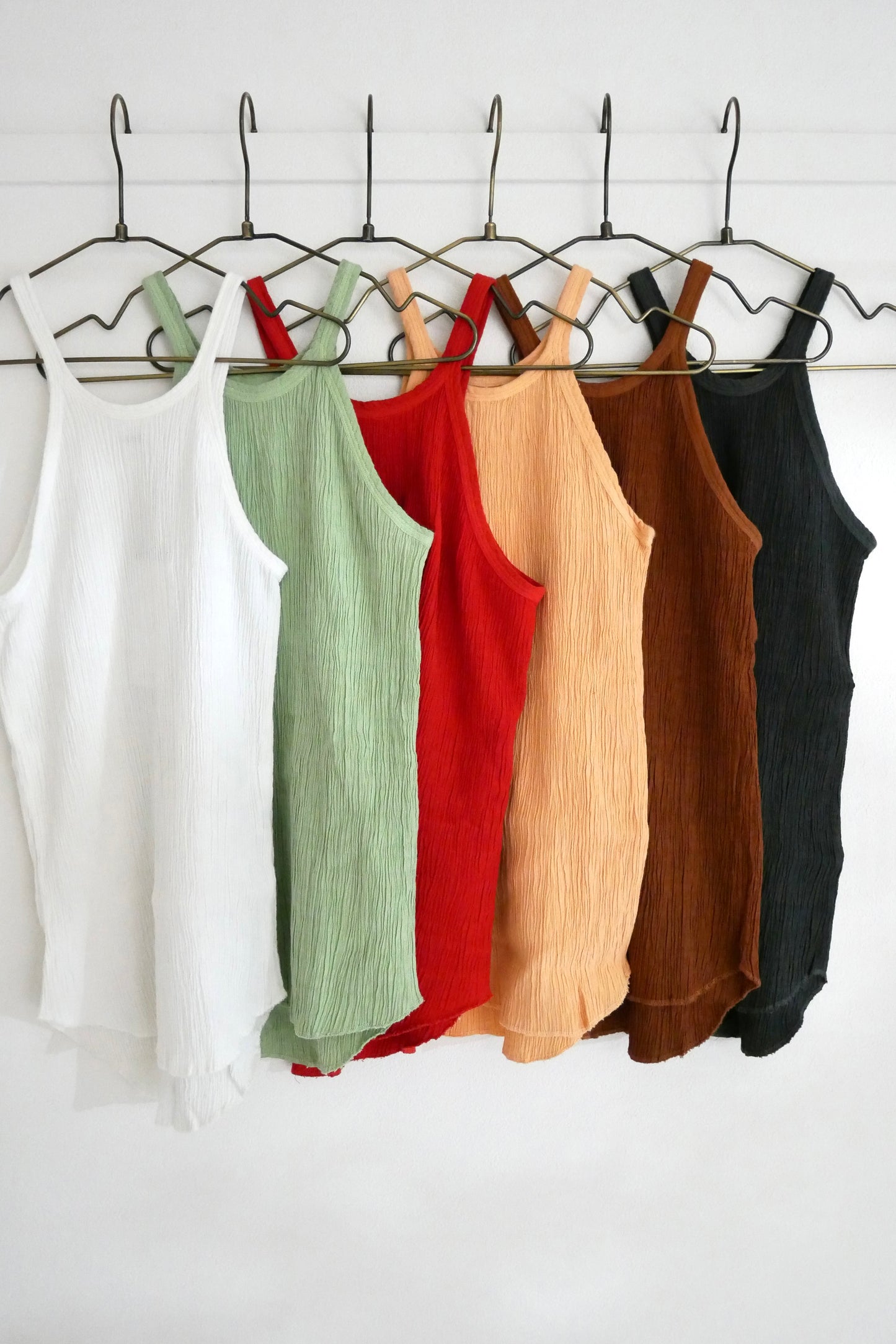Wrinkle Cotton Crew Neck Tank Top Blouse