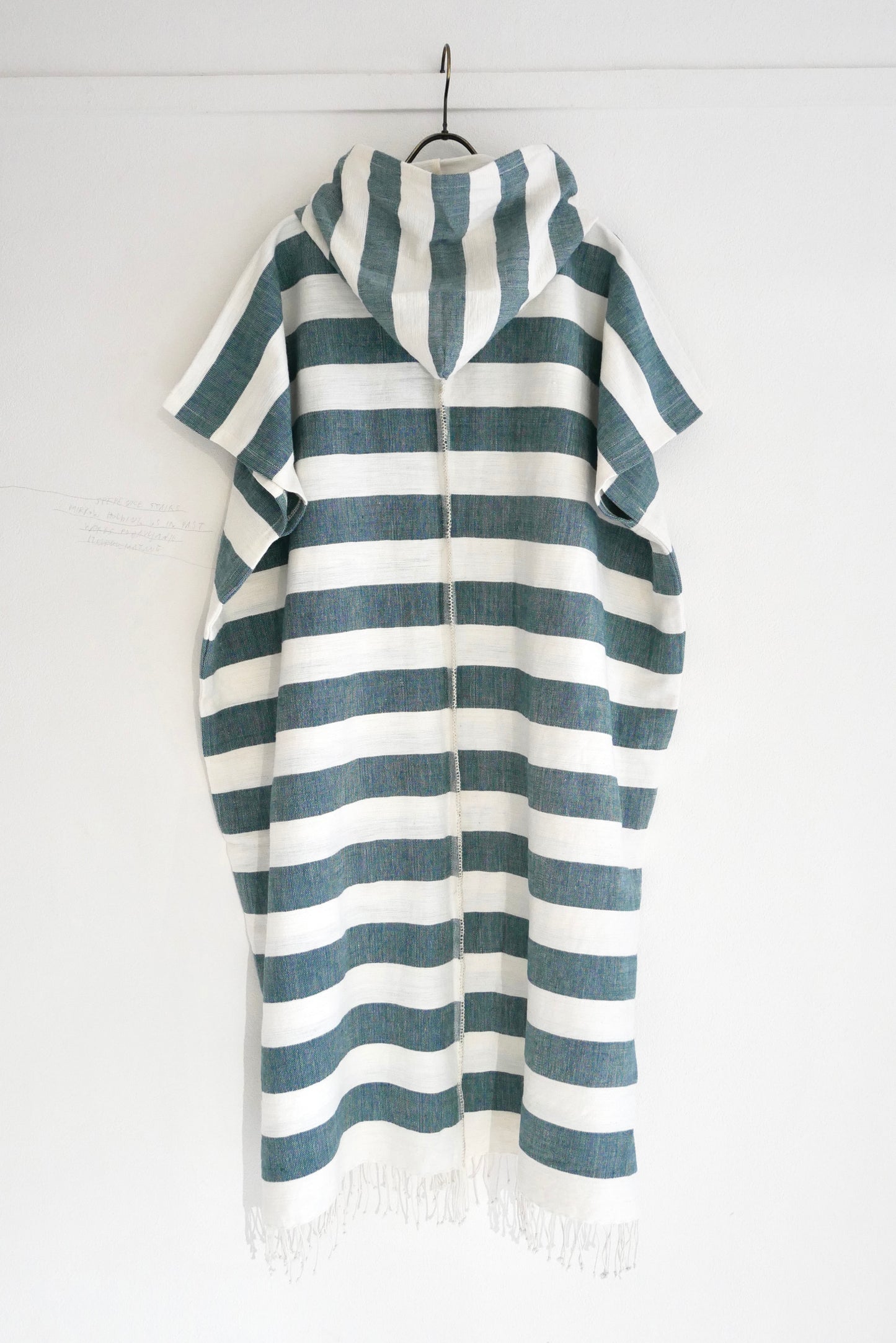 Sabahar hooded poncho