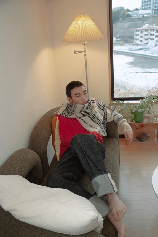 Jumper-ish Scarf - Jamieson’ s × Kota Gushiken (Black/White)
