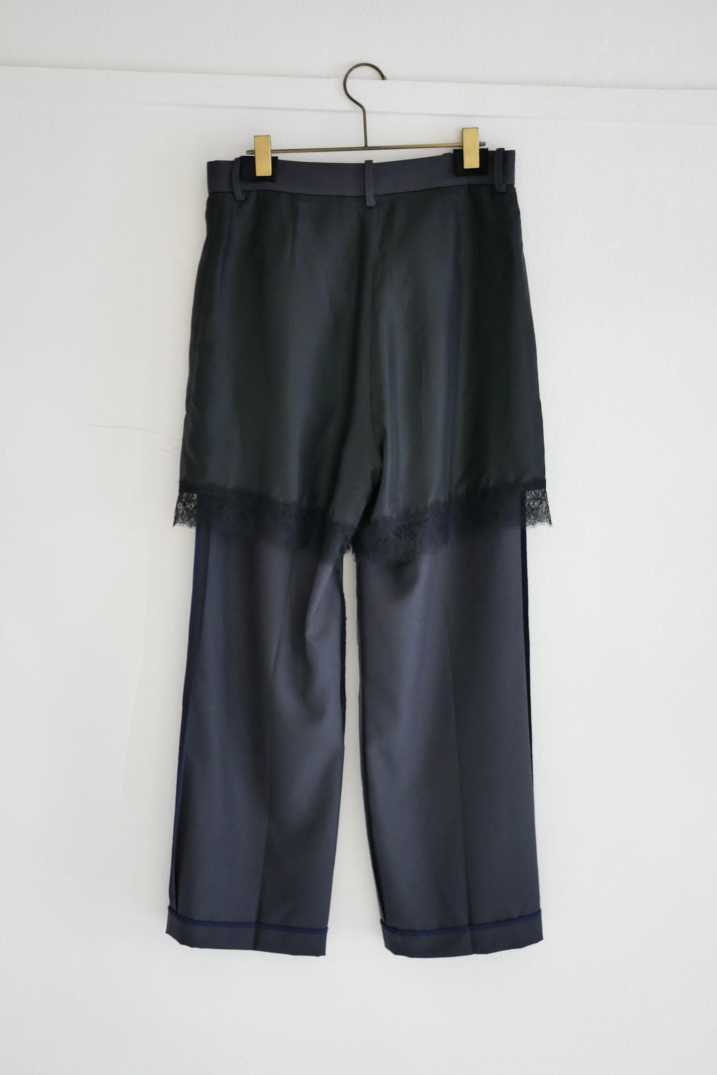reversible lace troucers(charcoal)