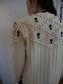 British yarn flower pullover (white/black)