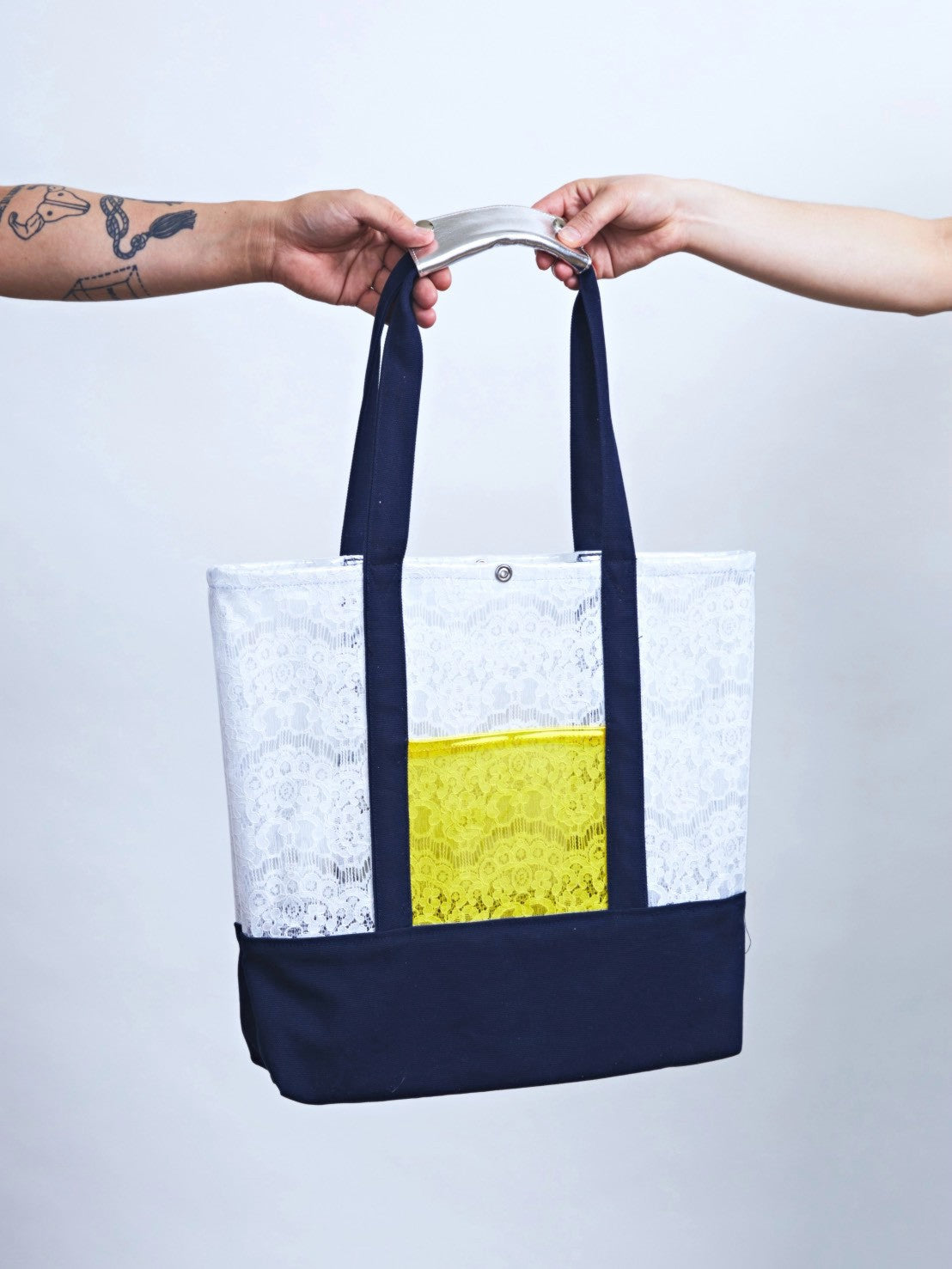 Lace Bonding Bag